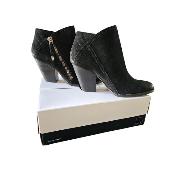 Dolce Vita  Highlander Bootie Black Suede Asymmetrical side zipper 9.5 NIB - Picture 2 of 15